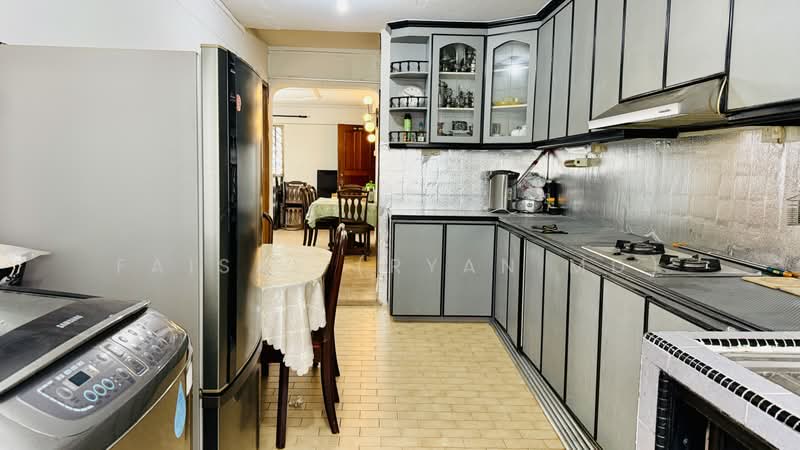 111 Serangoon North Avenue 1, 111 Serangoon North Avenue 1, 3 Bedrooms, 980 sqft, HDB Flat For Sale, by Faisal (Ryan MD), 500166145 - Kitchen - PropertyGuru.com.sg