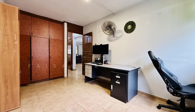 111 Serangoon North Avenue 1, 111 Serangoon North Avenue 1, 3 Bedrooms, 980 sqft, HDB Flat For Sale, by Faisal (Ryan MD), 500166145 - Study - PropertyGuru.com.sg