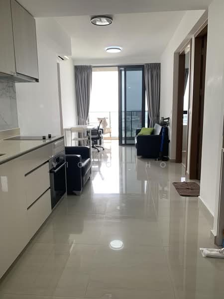 Whistler Grand, 109 West Coast Vale, 2 Bedrooms, 624 sqft, Condominium For Sale, by Victor Ho, 500166150 - Living Room - PropertyGuru.com.sg