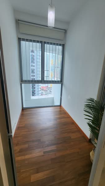 Twin Regency, 26 Kim Tian Road, 3 Bedrooms, 1,442 sqft, Condominium For Rent, by Regina Lim, 500166157 - Study Room - PropertyGuru.com.sg