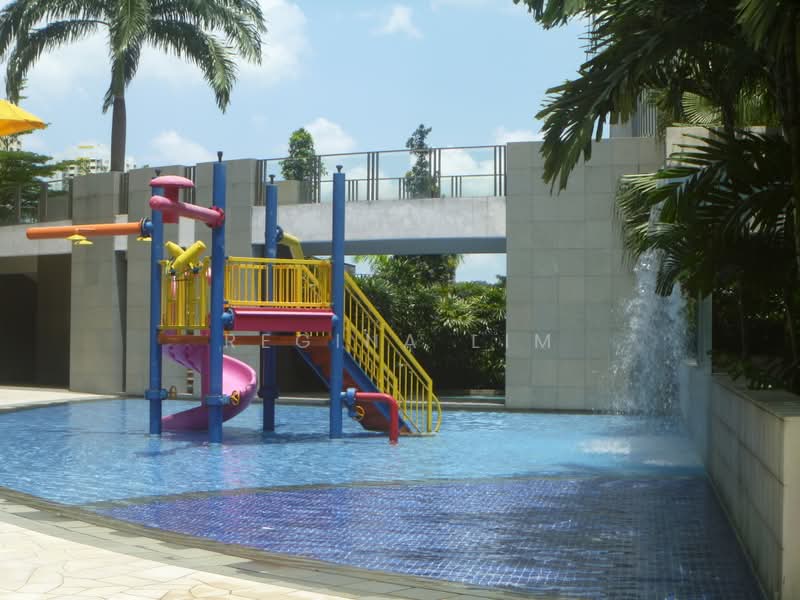 Twin Regency, 26 Kim Tian Road, 3 Bedrooms, 1,442 sqft, Condominium For Rent, by Regina Lim, 500166157 - Children's Pool - PropertyGuru.com.sg