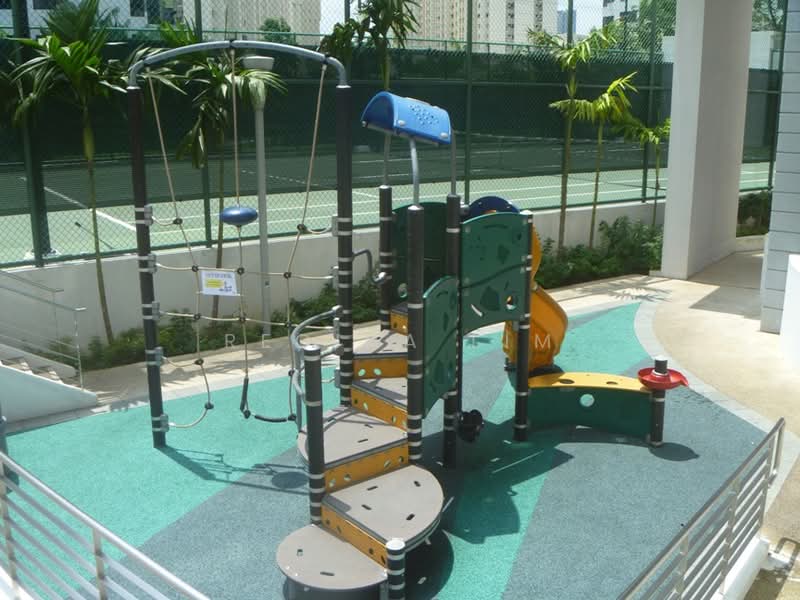 Twin Regency, 26 Kim Tian Road, 3 Bedrooms, 1,442 sqft, Condominium For Rent, by Regina Lim, 500166157 - Playground - PropertyGuru.com.sg
