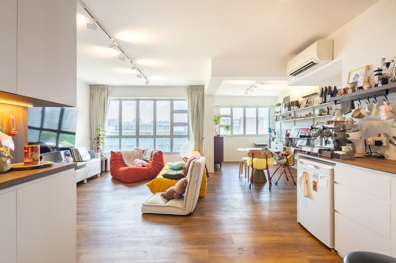 110A Depot Road, 110A Depot Road, 3 Bedrooms, 990 sqft, HDB Flat For Sale, by Gracia Ow, 500166163 - Living Room - PropertyGuru.com.sg