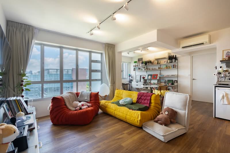 110A Depot Road, 110A Depot Road, 3 Bedrooms, 990 sqft, HDB Flat For Sale, by Gracia Ow, 500166163 - Living Room - PropertyGuru.com.sg