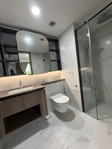 Sceneca Residence, Tanah Merah Kechil Link, 2 Bedrooms, 678 sqft, Condominium For Rent, by Ong Sok Hoen (Kelly), 500166164 - Bathroom - PropertyGuru.com.sg