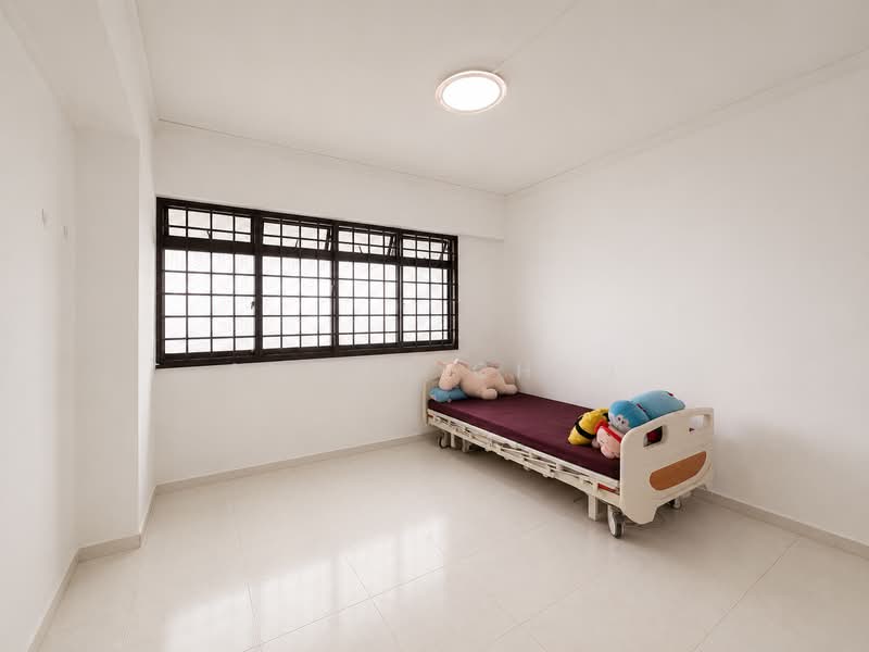 367 Tampines Street 34, 367 Tampines Street 34, 3 Bedrooms, 1,076 sqft, HDB Flat For Sale, by Anwar Chan, 500166165 - Bedroom - PropertyGuru.com.sg