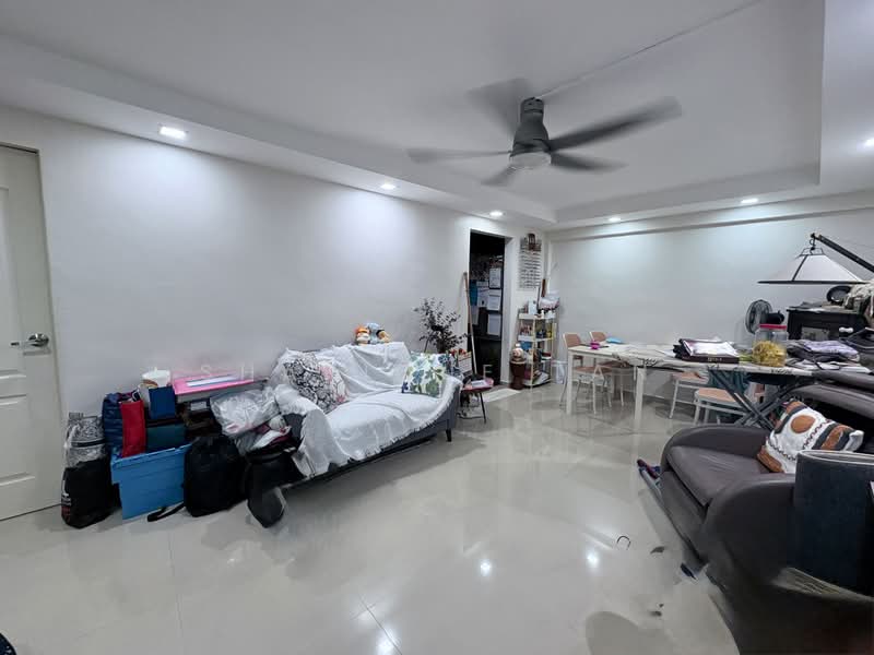 856 Tampines Street 82, 856 Tampines Street 82, 3 Bedrooms, 904 sqft, HDB Flat For Sale, by Sharique Tan, 500166170 - Living Room - PropertyGuru.com.sg