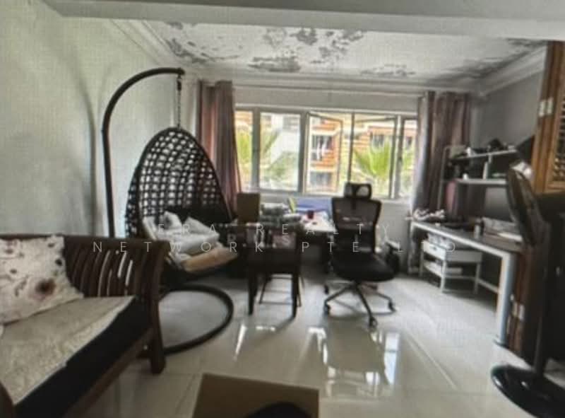 135 Pasir Ris Street 11, 135 Pasir Ris Street 11, 4 Bedrooms, 1,582 sqft, HDB Flat For Sale, by MARTIN, 500166180 - Study - PropertyGuru.com.sg