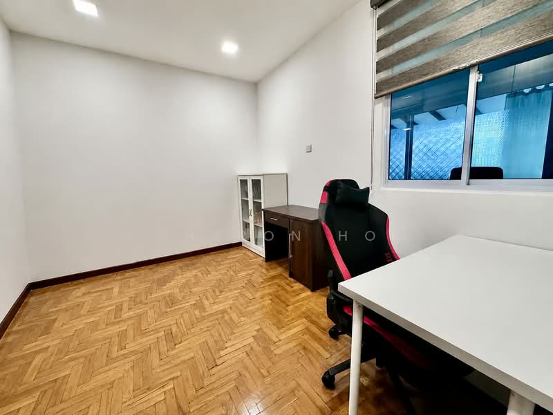 Elias Terrace, Elias Terrace, 5 Bedrooms, 3,700 sqft, Terraced House For Sale, by Sharon Ho, 500166183 - Study - PropertyGuru.com.sg