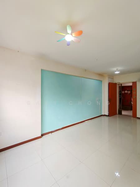 672A Yishun Avenue 4, 672A Yishun Avenue 4, 1 Bedroom, 506 sqft, HDB Flat For Sale, by Gary Chong, 500166189 - Living Room - PropertyGuru.com.sg