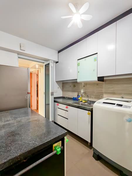 672A Yishun Avenue 4, 672A Yishun Avenue 4, 1 Bedroom, 506 sqft, HDB Flat For Sale, by Gary Chong, 500166189 - Kitchen - PropertyGuru.com.sg