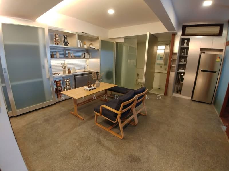 Claymore Plaza Apartments, 6 Claymore Hill, 2 Bedrooms, 797 sqft, Apartment For Rent, by Roland Ong, 500166190 - Kitchen - PropertyGuru.com.sg