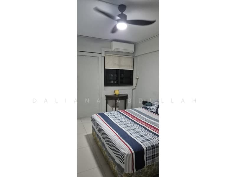 253 Jurong East Street 24, 253 Jurong East Street 24, Room Rental, 110 sqft, HDB Flat For Rent, by Daliana Abdullah, 500166193 - Bedroom - PropertyGuru.com.sg