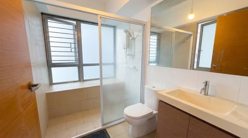 167C Simei Lane, 167C Simei Lane, 3 Bedrooms, 1,012 sqft, HDB Flat For Rent, by Melissa Wu, 500166196 - Bathroom - PropertyGuru.com.sg