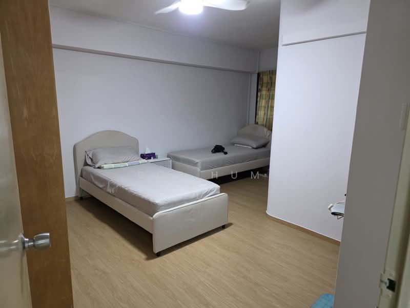 932 Yishun Central 1, 932 Yishun Central 1, 4 Bedrooms, 1,323 sqft, HDB Flat For Sale, by Bob Hum, 500166200 - Bedroom - PropertyGuru.com.sg