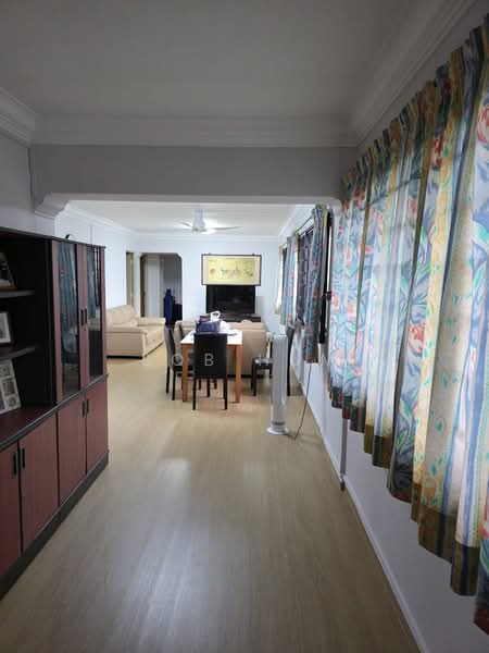 932 Yishun Central 1, 932 Yishun Central 1, 4 Bedrooms, 1,323 sqft, HDB Flat For Sale, by Bob Hum, 500166200 - Living Room - PropertyGuru.com.sg