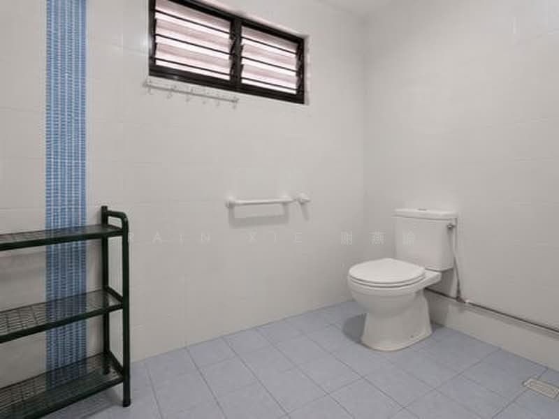 111 Yishun Ring Road, 111 Yishun Ring Road, 2 Bedrooms, 721 sqft, HDB Flat For Sale, by Rain Xie 谢燕瑜, 500166204 - Bathroom - PropertyGuru.com.sg