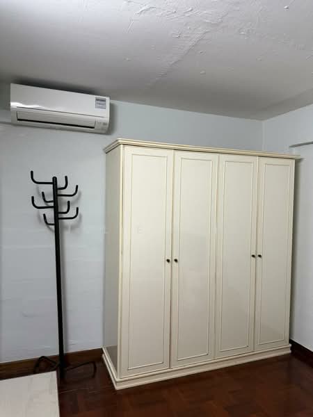 Palm Mansions, 345 Pasir Panjang Road, Room Rental, 150 sqft, Apartment For Rent, by Julie Kong, 500166213 - Interior - PropertyGuru.com.sg