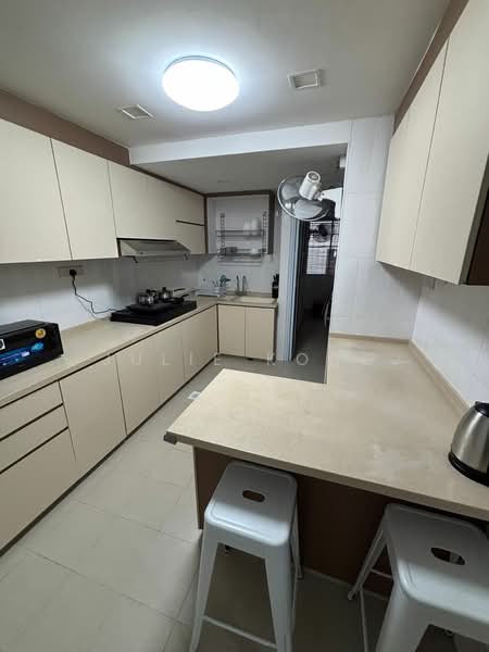 Palm Mansions, 345 Pasir Panjang Road, Room Rental, 150 sqft, Apartment For Rent, by Julie Kong, 500166213 - Kitchen - PropertyGuru.com.sg