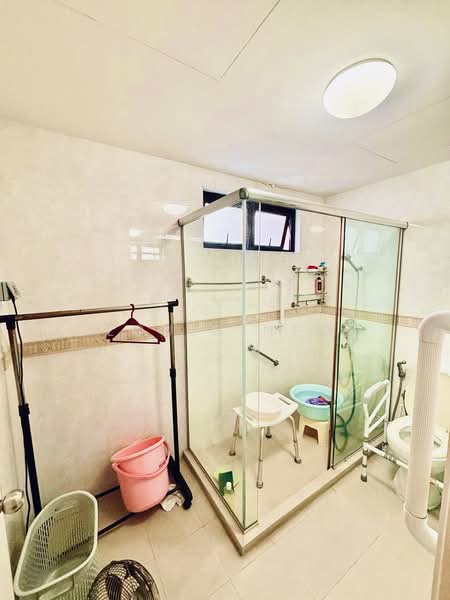 Chiltern Park, 131 Serangoon Avenue 3, 3 Bedrooms, 1,571 sqft, Condominium For Sale, by Louis Neo, 500166214 - Bathroom - PropertyGuru.com.sg