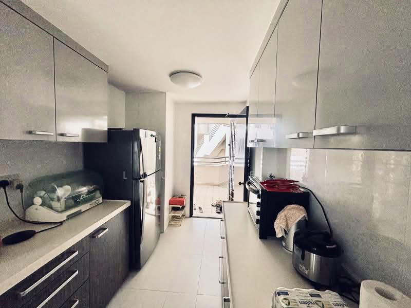 Chiltern Park, 131 Serangoon Avenue 3, 3 Bedrooms, 1,571 sqft, Condominium For Sale, by Louis Neo, 500166214 - Kitchen - PropertyGuru.com.sg