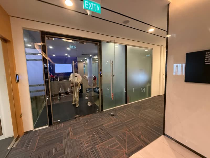 Suntec City Tower, 6 Temasek Boulevard, 2,336 sqft, Office For Rent, by Jeremy Lim, 500166215 - Entrance - CommercialGuru.com.sg