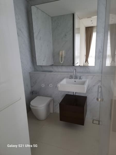 Scotts Square, 6 Scotts Road, 2 Bedrooms, 948 sqft, Condominium For Sale, by Goh ., 500166219 - Bathroom - PropertyGuru.com.sg