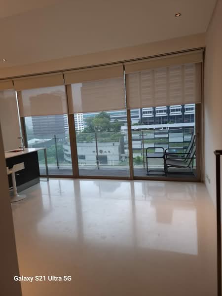 Scotts Square, 6 Scotts Road, 2 Bedrooms, 948 sqft, Condominium For Sale, by Goh ., 500166219 - Living Room - PropertyGuru.com.sg