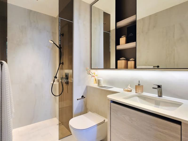 The Continuum, 1-8 Thiam Siew Avenue, 5 Bedrooms, 1,905 sqft, Condominium For Sale, by Brandon Koh, 500166229 - Common Bathroom - PropertyGuru.com.sg
