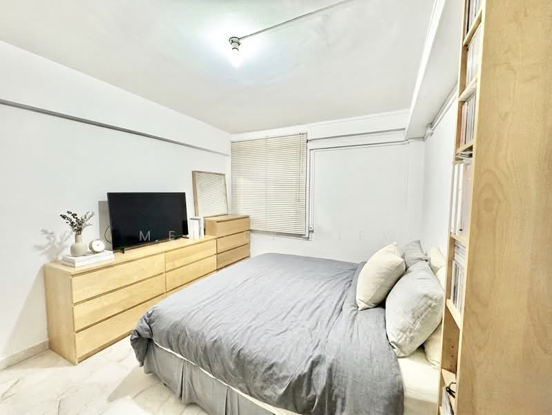 159 Lorong 1 Toa Payoh, 159 Lorong 1 Toa Payoh, 3 Bedrooms, 700 sqft, HDB Flat For Sale, by Melody Liew, 500166246 - Bedroom - PropertyGuru.com.sg