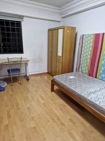 213 Lorong 8 Toa Payoh, 213 Lorong 8 Toa Payoh, Room Rental, 150 sqft, HDB Flat For Rent, by Rose Ting, 500166255 - Bedroom - PropertyGuru.com.sg