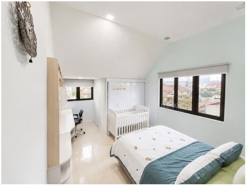 Jalan Anggerek, Jalan Anggerek, 10+ Bedrooms, 5,335 sqft, Corner Terrace For Sale, by Renick Chua, 500166260 - Bedroom - PropertyGuru.com.sg