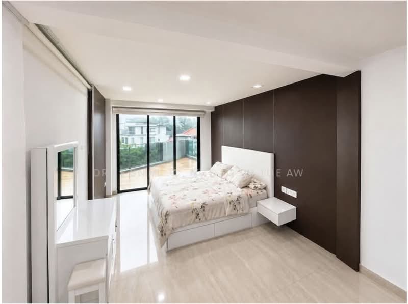 Jalan Anggerek, Jalan Anggerek, 10+ Bedrooms, 5,335 sqft, Corner Terrace For Sale, by Renick Chua, 500166260 - Bedroom - PropertyGuru.com.sg