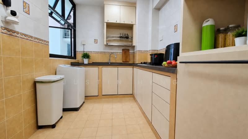 625 Senja Road, 625 Senja Road, Room Rental, 180 sqft, HDB Flat For Rent, by Justin Heng, 500166261 - Kitchen - PropertyGuru.com.sg