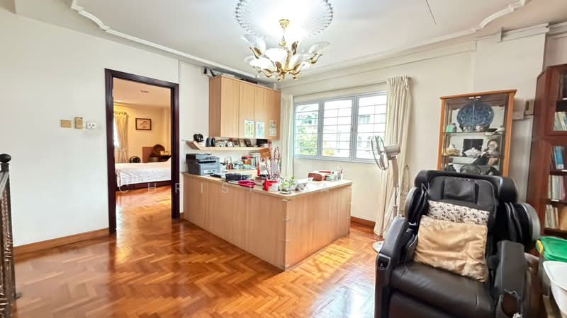 Westwood Avenue, Westwood Avenue, 5 Bedrooms, 3,500 sqft, Semi-Detached House For Sale, by Christina Tan, 500166262 - Study - PropertyGuru.com.sg