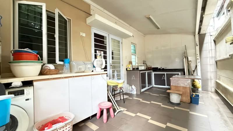 Westwood Avenue, Westwood Avenue, 5 Bedrooms, 3,500 sqft, Semi-Detached House For Sale, by Christina Tan, 500166262 - Kitchen - PropertyGuru.com.sg