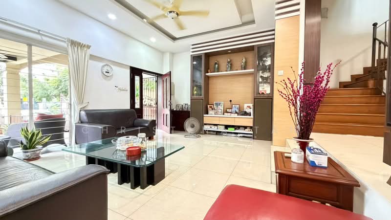 Westwood Avenue, Westwood Avenue, 5 Bedrooms, 3,500 sqft, Semi-Detached House For Sale, by Christina Tan, 500166262 - Living Room - PropertyGuru.com.sg