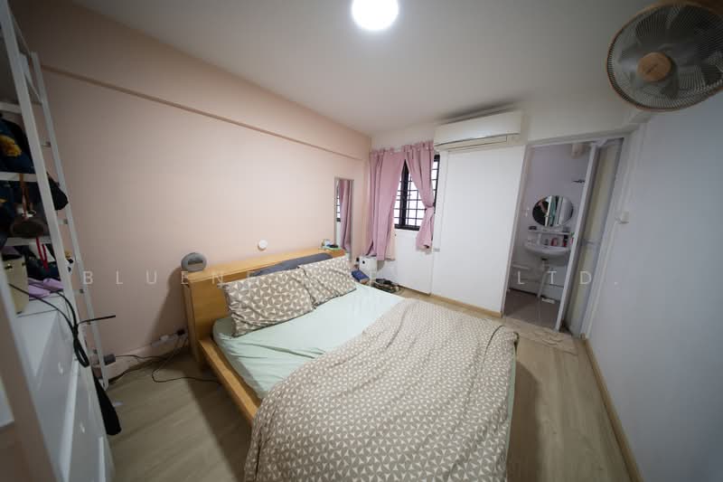 160 Yishun Street 11, 160 Yishun Street 11, 2 Bedrooms, 721 sqft, HDB Flat For Sale, by KENNETH CHUA, 500166270 - Bedroom - PropertyGuru.com.sg