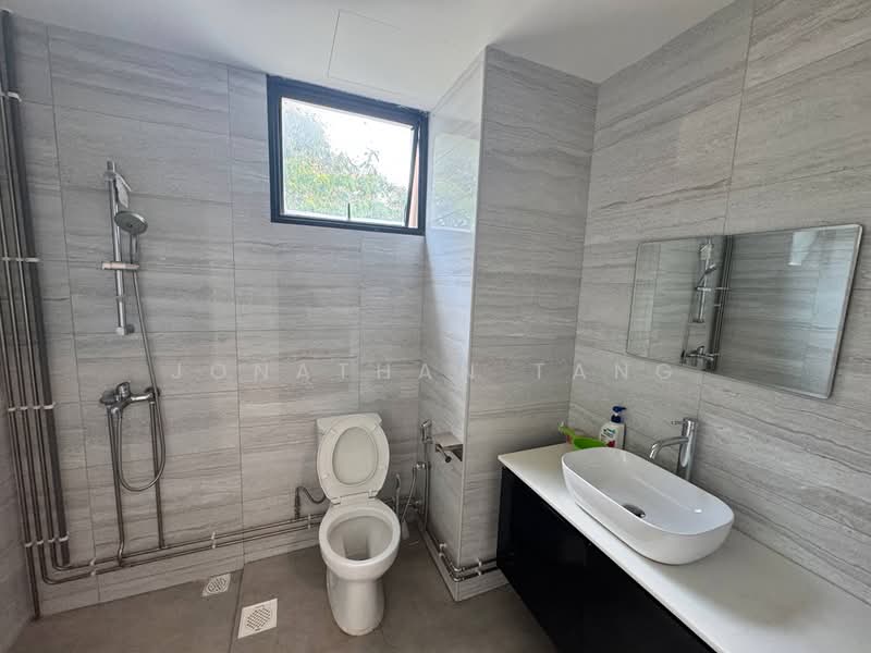 Euro-Asia Park, 25 Woodleigh Close, 2 Bedrooms, 764 sqft, Condominium For Rent, by Jonathan Tang, 500166272 - Bathroom - PropertyGuru.com.sg