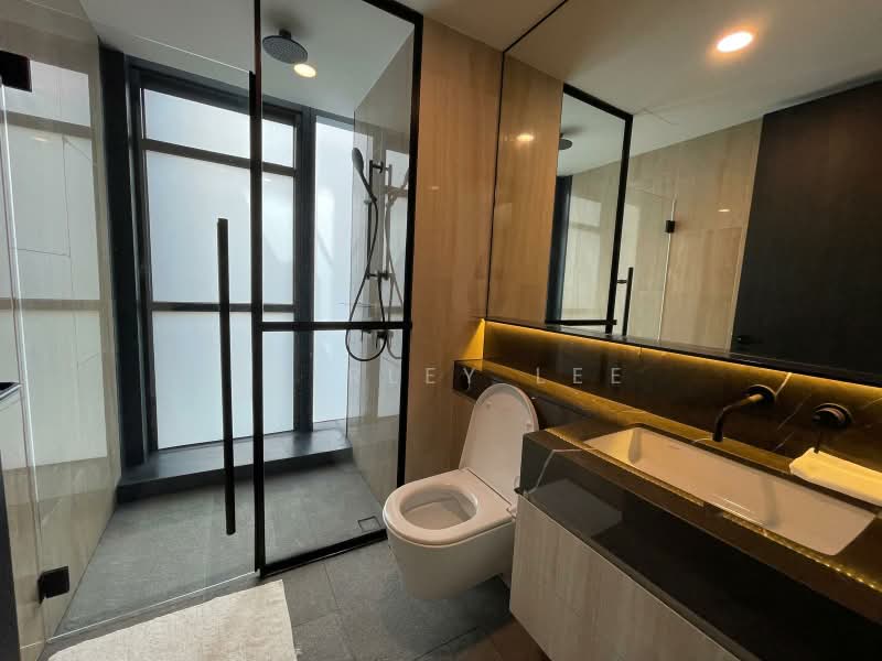The Hyde, 11 Balmoral Road, 1 Bedroom, 495 sqft, Condominium For Sale, by Shirley Lee, 500166278 - Bathroom - PropertyGuru.com.sg