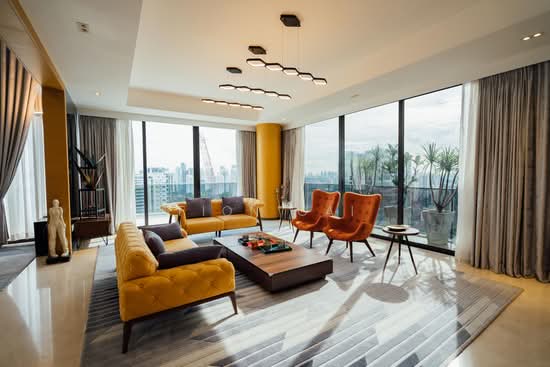 Stunning Luxury Rent Penthouse Luxury Finishes image