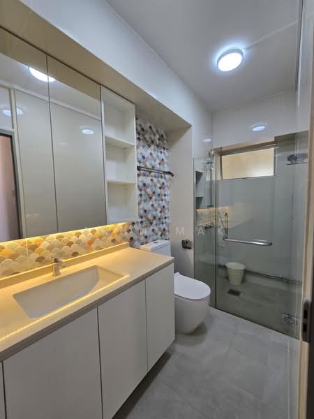 526 Serangoon North Avenue 4, 526 Serangoon North Avenue 4, 3 Bedrooms, 900 sqft, HDB Flat For Rent, by Amin Mak, 500166290 - Dedicated Toilet (Bedroom 2) - PropertyGuru.com.sg