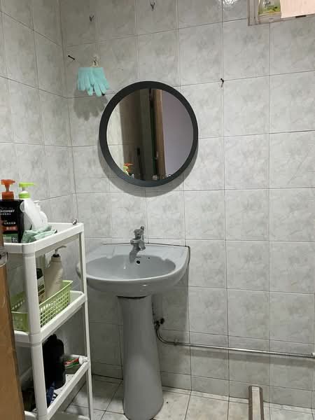 St Francis Court, 90 Saint Francis Road, Room Rental, 130 sqft, Apartment For Rent, by Malcolm Wong, 500166298 - Bathroom - PropertyGuru.com.sg