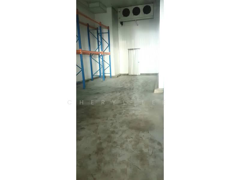 East Tai Seng Almost 5000 sqft of Big Sized Coldrooms Very High 3 Phase Power Loading全间装置父大型冰冻冷冻库, Macpherson / Potong Pasir, 4,500 sqft, Factory / Workshop (B2) For Rent, by Cheryl Lee, 500166305 - Interior - CommercialGuru.com.sg
