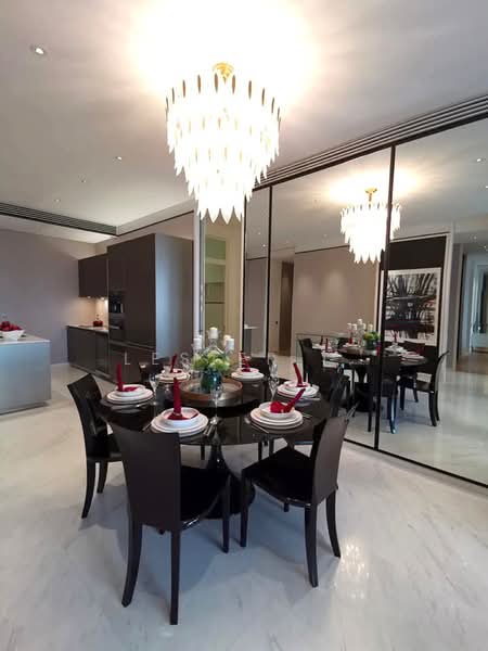 South Beach Residences, 28 South Beach Road, 4 Bedrooms, 2,260 sqft, Condominium For Sale, by Lester T., 500166308 - Dining Room - PropertyGuru.com.sg