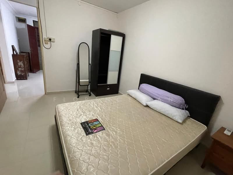 836 Tampines Street 82, 836 Tampines Street 82, 3 Bedrooms, 875 sqft, HDB Flat For Rent, by Florence Tan, 500166309 - Bedroom - PropertyGuru.com.sg