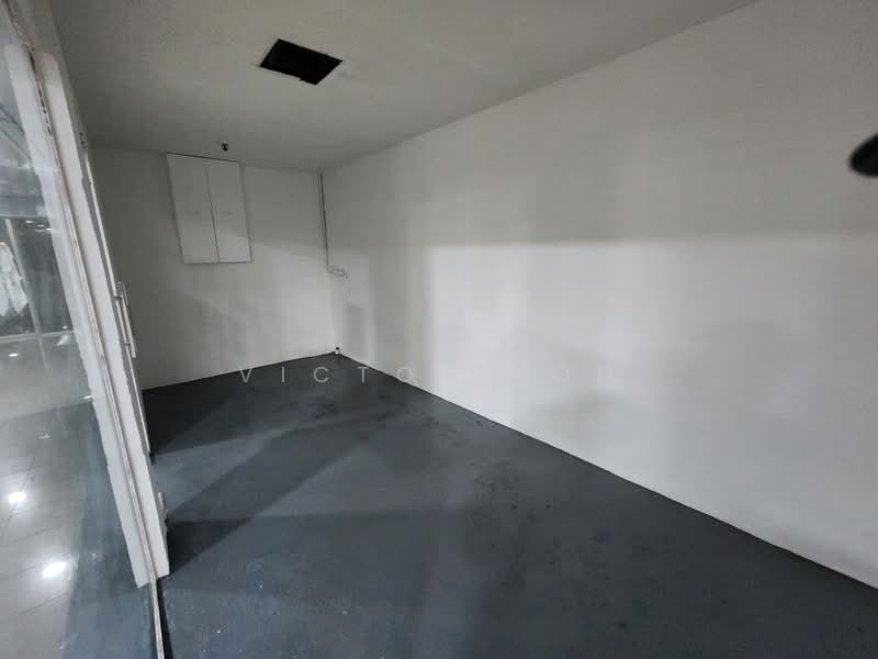 Orchard Towers, 400 Orchard Road, 161 sqft, Other Retail For Rent, by Victor Koh, 500166316 - Interior - CommercialGuru.com.sg