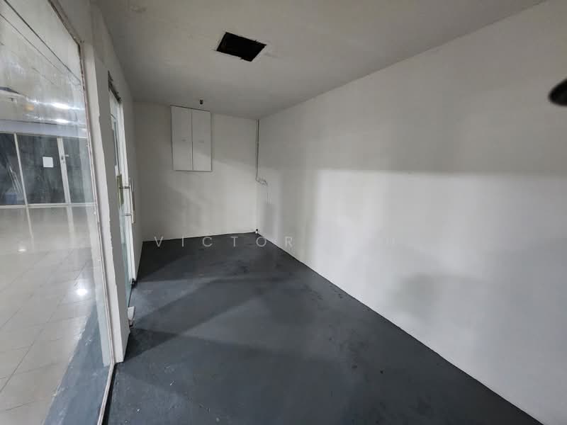 Orchard Towers, 400 Orchard Road, 161 sqft, Other Retail For Rent, by Victor Koh, 500166316 - Interior - CommercialGuru.com.sg