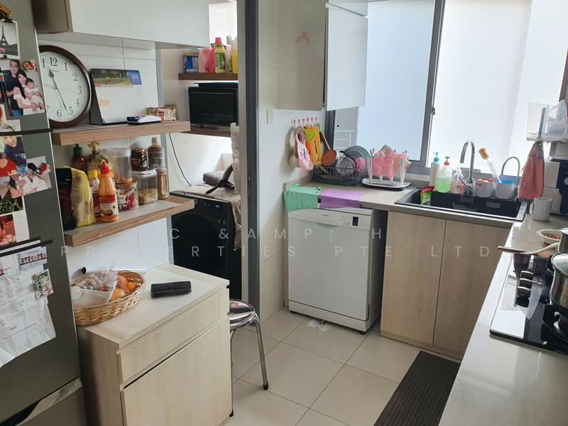 Waterford Residence, 21 Kim Yam Road, 4 Bedrooms, 1,819 sqft, Condominium For Sale, by TAN WAN TENG JENNY, 500166320 - Kitchen - PropertyGuru.com.sg