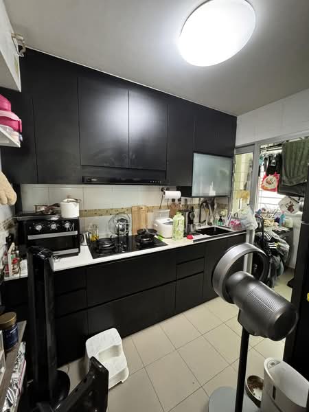 591A Montreal Link, 591A Montreal Link, 2 Bedrooms, 732 sqft, HDB Flat For Sale, by Malek Aziz, 500166322 - Kitchen - PropertyGuru.com.sg
